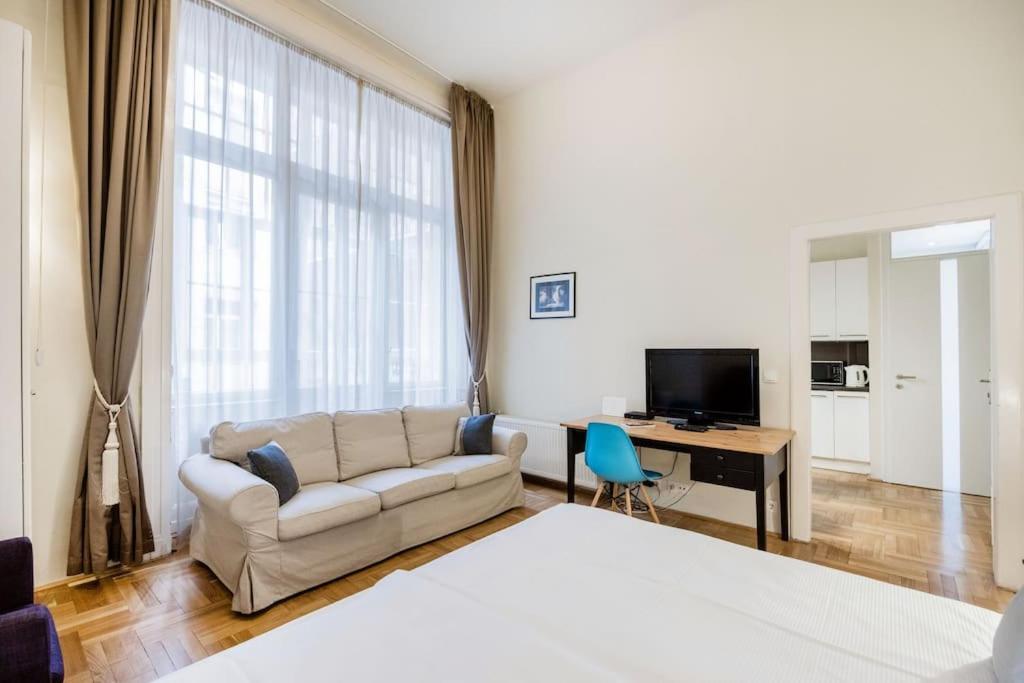 Klarahome Apartment Budapest Ngoại thất bức ảnh