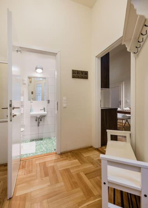 Klarahome Apartment Budapest Ngoại thất bức ảnh